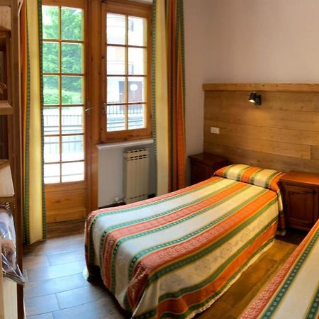 Hotel Trois Etoiles Entracque Dış mekan fotoğraf