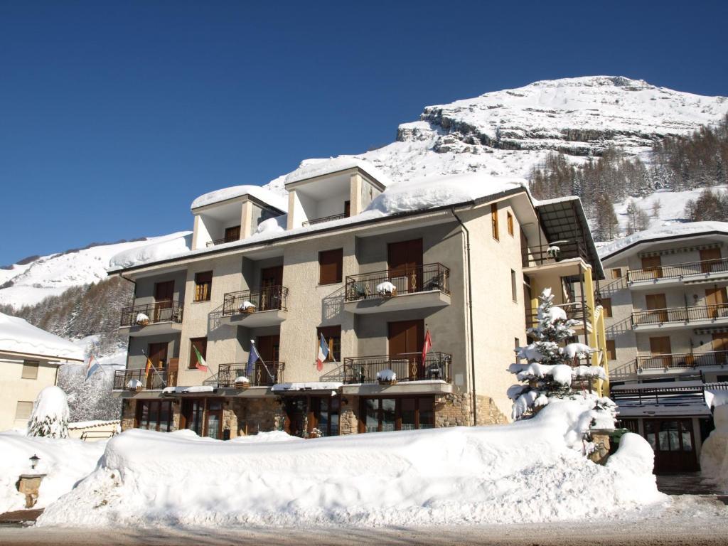 Hotel Trois Etoiles Entracque Dış mekan fotoğraf