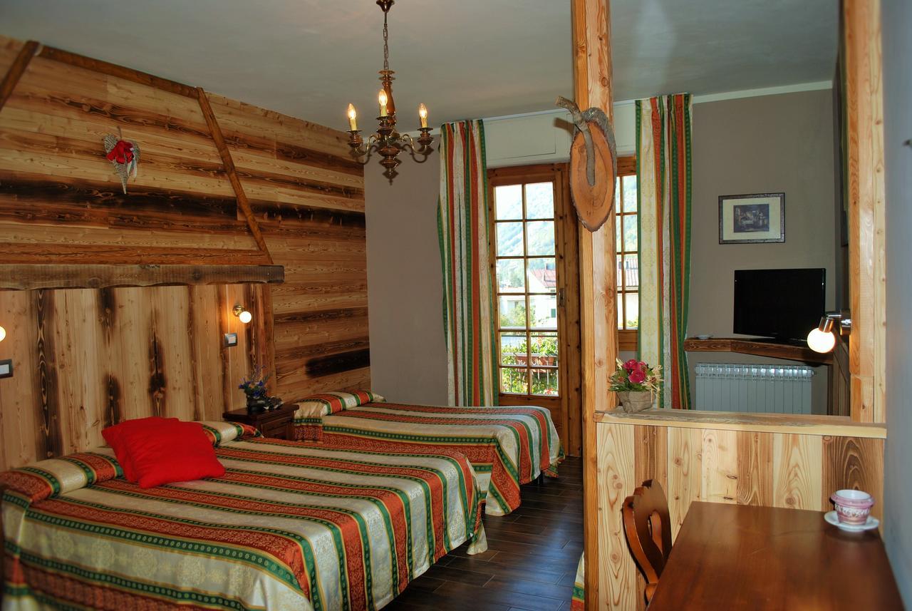 Hotel Trois Etoiles Entracque Dış mekan fotoğraf