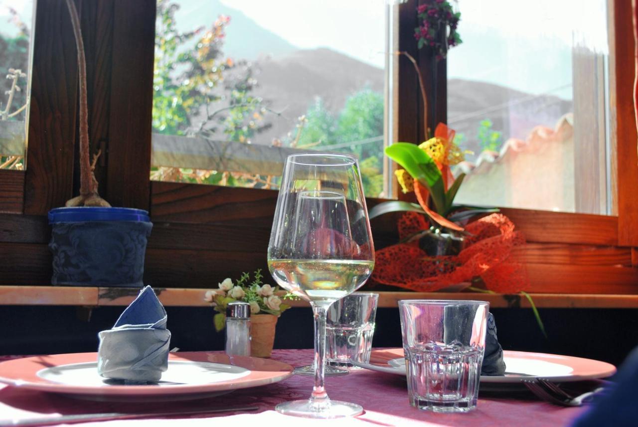 Hotel Trois Etoiles Entracque Dış mekan fotoğraf